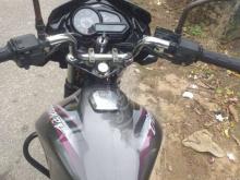 https://riyasewana.com/uploads/bajaj-discover-1862214474278.jpg