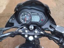 https://riyasewana.com/uploads/bajaj-discover-22725496904.jpg