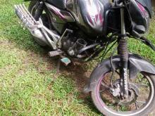 https://riyasewana.com/uploads/bajaj-discover-25717006113.jpg