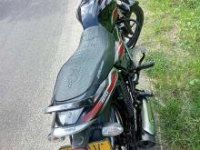 https://riyasewana.com/uploads/bajaj-discover-3604566015.jpg