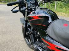 https://riyasewana.com/uploads/bajaj-discover-3923146325.jpg