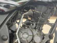 https://riyasewana.com/uploads/bajaj-discover-415321922213.jpg