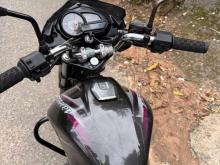 https://riyasewana.com/uploads/bajaj-discover-81909146594.jpg