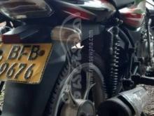 https://riyasewana.com/uploads/bajaj-discover-8620111385279.jpg