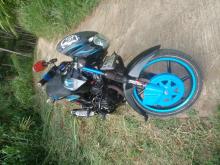 https://riyasewana.com/uploads/bajaj-discover-91710386766.jpg
