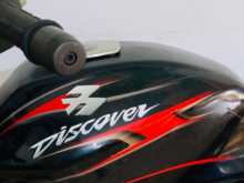 https://riyasewana.com/uploads/bajaj-discover135-410065514003.jpg