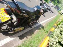 https://riyasewana.com/uploads/bajaj-discovery-100-1711045413843.jpg
