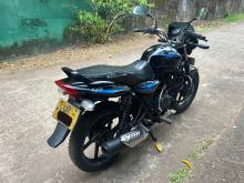 https://riyasewana.com/uploads/bajaj-discovery-135-2115001619236.jpg