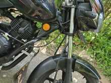 https://riyasewana.com/uploads/bajaj-discovery-135-2416013013352.jpg