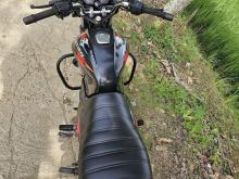 https://riyasewana.com/uploads/bajaj-discovery-135-3021123319356.jpg