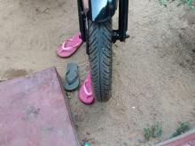 https://riyasewana.com/uploads/bajaj-discovery-150-151905126714.jpg