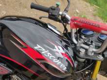 https://riyasewana.com/uploads/bajaj-discovery-150-1820001913103.jpg