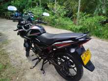 Bajaj Discover 150F 2015 Motorbike