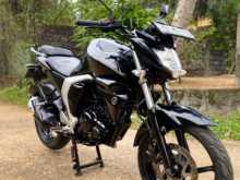 Yamaha FZ 2015 Motorbike