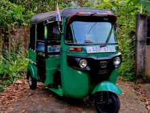 Bajaj RE 2017 Three Wheel