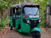 Bajaj RE 2017 Three Wheel