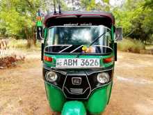 Bajaj RE 2017 Three Wheel