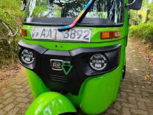 Bajaj 4 Stroke 2014 Three Wheel