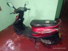 https://riyasewana.com/uploads/bajaj-kristal-scooter-16827164593.jpg