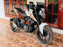 https://riyasewana.com/uploads/bajaj-ktm-duke-1018073822232.jpg