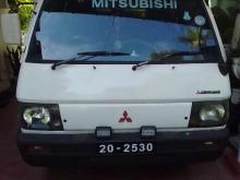 Mitsubishi L300 1984 Van