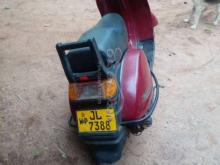 https://riyasewana.com/uploads/bajaj-legend-1974742420287.jpg