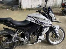 https://riyasewana.com/uploads/bajaj-n-s-1020530324512.jpg