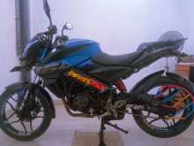 https://riyasewana.com/uploads/bajaj-ns-160-67453413953.jpg