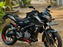 Bajaj Pulsar NS200 2017 Motorbike