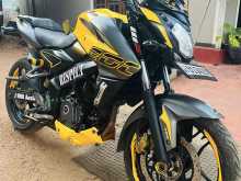 https://riyasewana.com/uploads/bajaj-ns-200-1121172822952.jpg