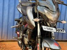 Bajaj Pulsar NS200 2017 Motorbike