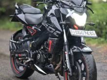 Bajaj Pulsar NS200 2018 Motorbike
