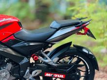 https://riyasewana.com/uploads/bajaj-ns-200-1422124519836.jpg