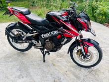 Bajaj Pulsar NS200 2016 Motorbike