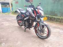 Bajaj Pulsar NS200 2017 Motorbike