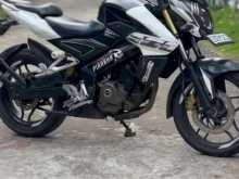 Bajaj Pulsar NS200 2016 Motorbike