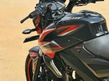 https://riyasewana.com/uploads/bajaj-ns-200-1918520524712.jpg