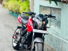 Bajaj Pulsar NS200 2017 Motorbike