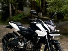 Bajaj Pulsar NS200 2016 Motorbike