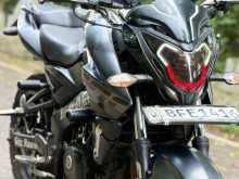 https://riyasewana.com/uploads/bajaj-ns-200-221705314452.jpg