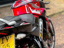 https://riyasewana.com/uploads/bajaj-ns-200-2318080724352.jpg