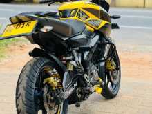 https://riyasewana.com/uploads/bajaj-ns-200-2322441313592.jpg
