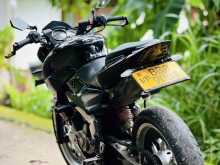 https://riyasewana.com/uploads/bajaj-ns-200-2616084622143.jpg