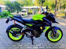 Bajaj Pulsar NS200 2016 Motorbike