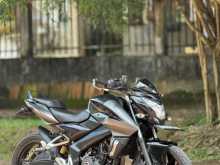 https://riyasewana.com/uploads/bajaj-ns-200-307272713173.jpg