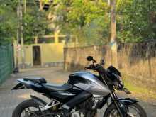 https://riyasewana.com/uploads/bajaj-ns-200-318182413434.jpg
