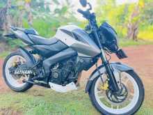 https://riyasewana.com/uploads/bajaj-ns-200-318495622932.jpg