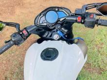https://riyasewana.com/uploads/bajaj-ns-200-318502424322.jpg