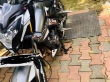 https://riyasewana.com/uploads/bajaj-ns-200-616080124631.jpg