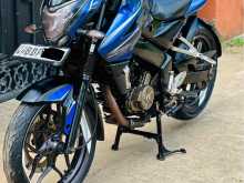 https://riyasewana.com/uploads/bajaj-ns-200-68212222033.jpg
